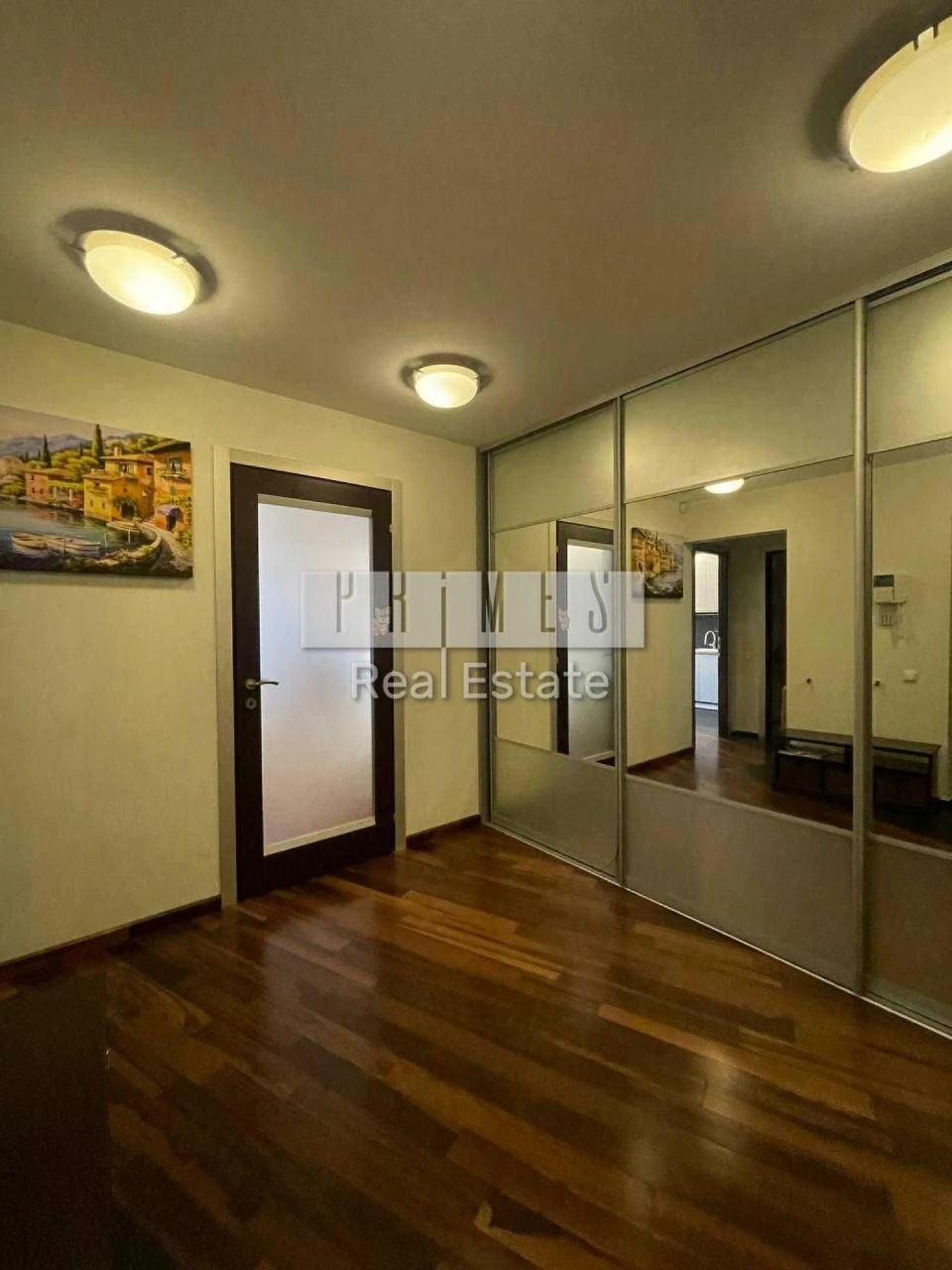 Sale of a 3-room apartment in apartment building on Akhmatova 43