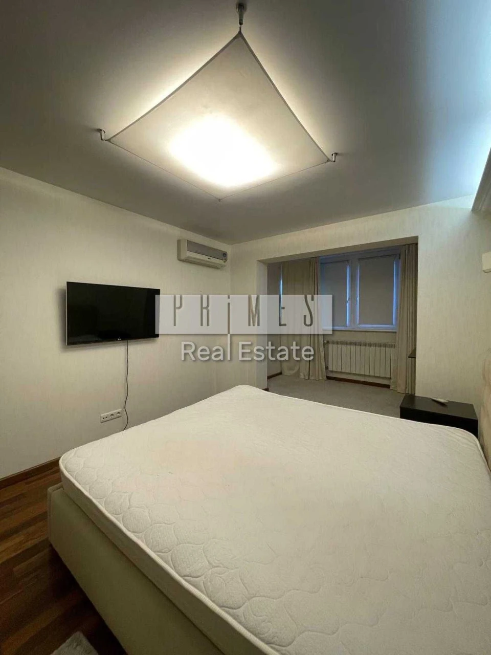Sale of a 3-room apartment in apartment building on Akhmatova 43
