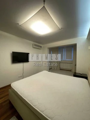 Sale of a 3-room apartment in apartment building on Akhmatova 43