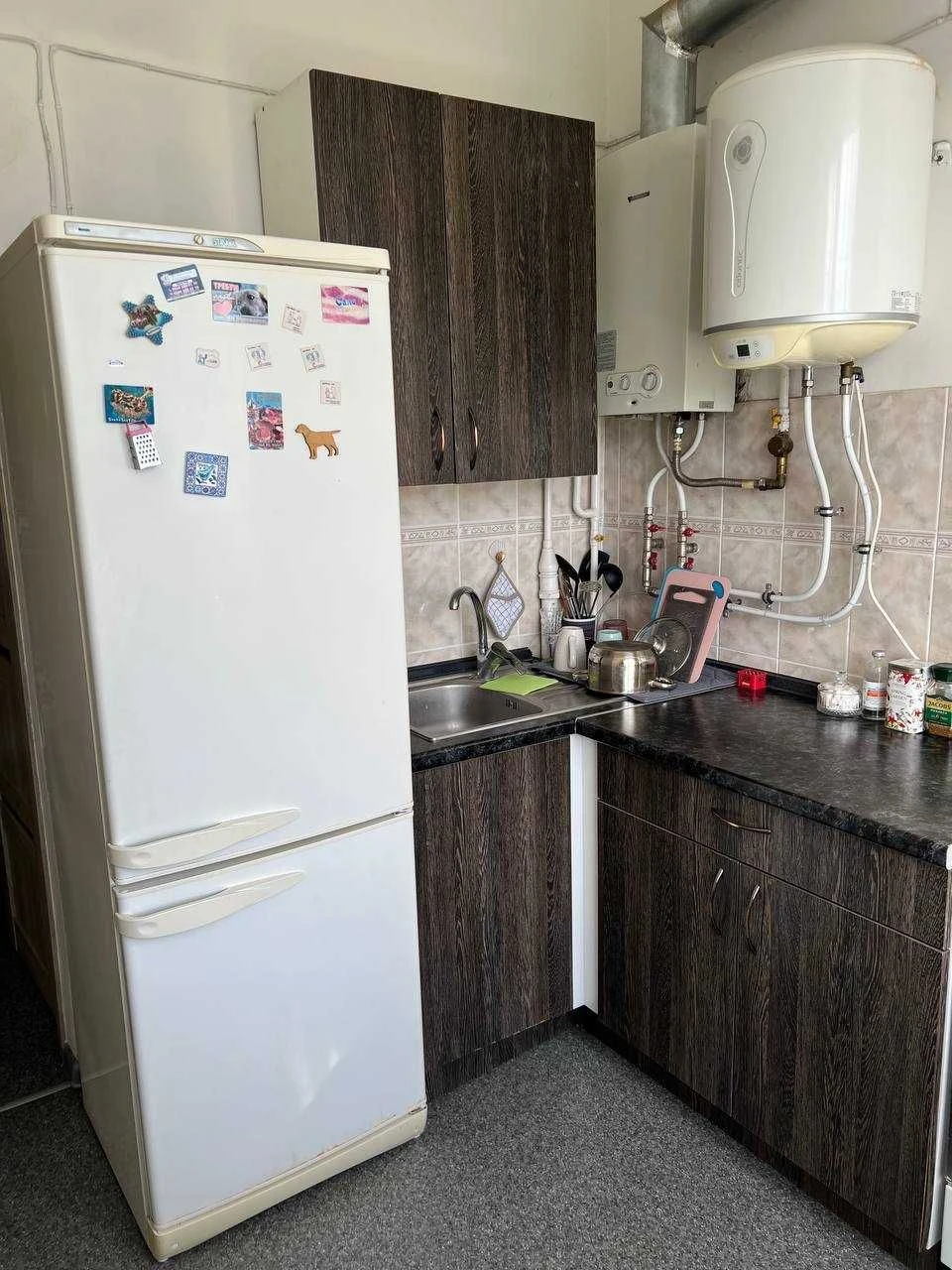 Sale of a 2-room "Stalin" apartment on Prospect L. Kadenyuk