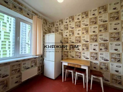 Квартира. Харьков, проспект Тростянецкая