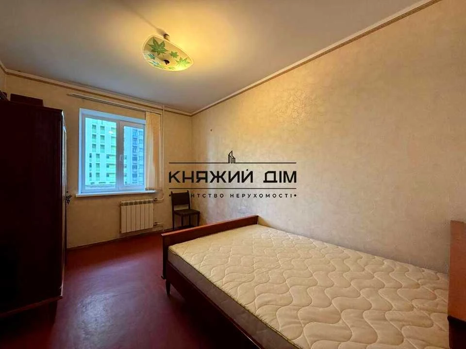 Квартира. Харьков, проспект Тростянецкая