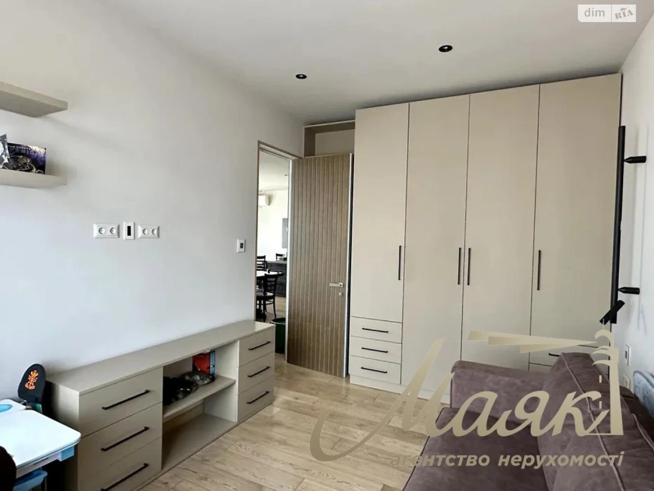 Apartment for Sale - Sapernoye Pole
