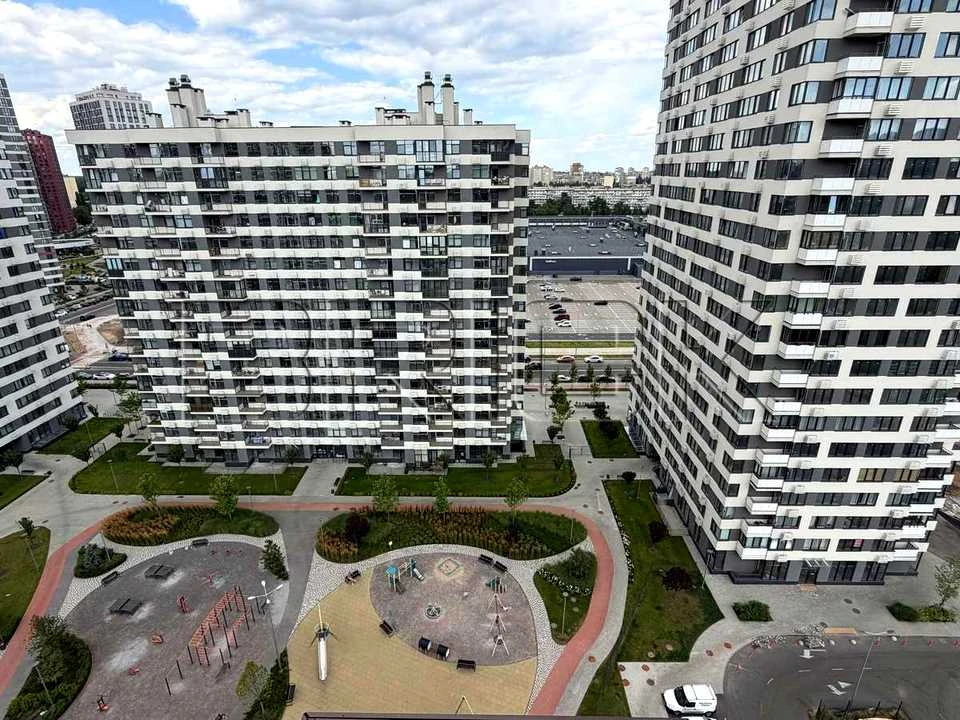 Квартира. Київ, Олександра Олеся вул.