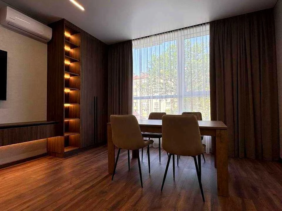 Apartment. Ivano-Frankivsk, Volvynetska st.