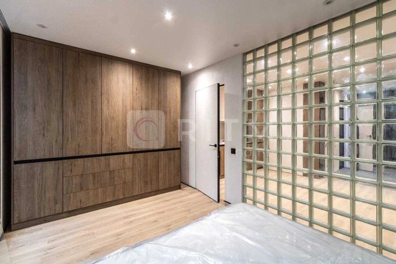 Продаж однокімнатної квартири з дизайнерським ремонтом в ЖК Manhattan UP