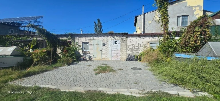 House - Boat in a Maritime District