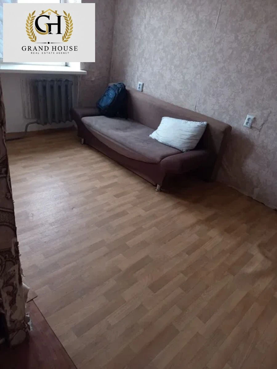 For Sale: One-room apartment, N. Mykolaivka district.