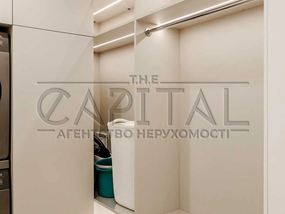 Квартира. Киев, Днепровская набережная ул.
