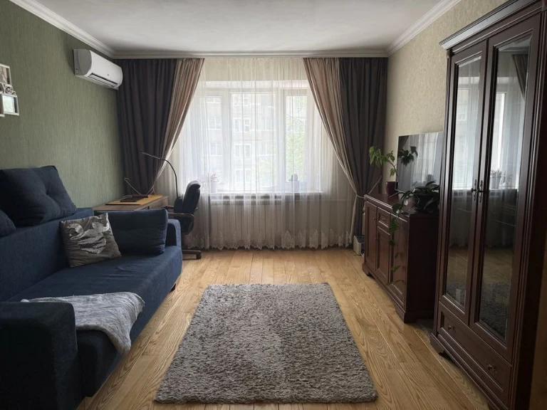 2-room apartment for sale/Poznyaki/Kniazhy Zaton St., 7/53