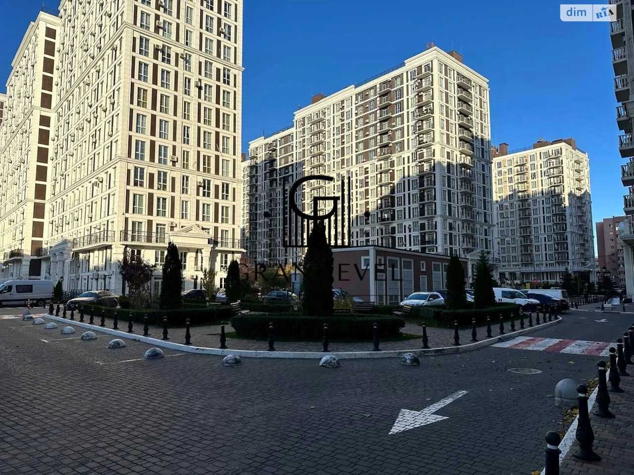Apartment for Sale – Holosiiv