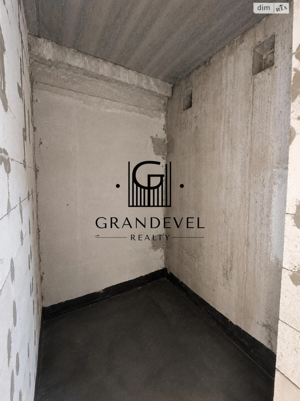 Apartment for Sale – Holosiiv