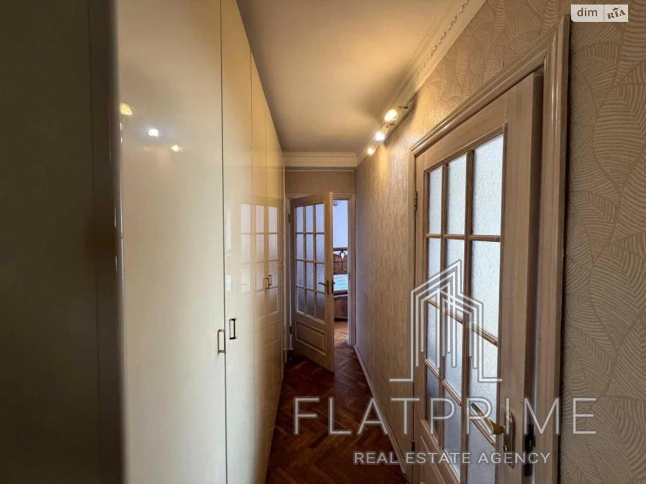 Apartment for Sale in Desnyansky