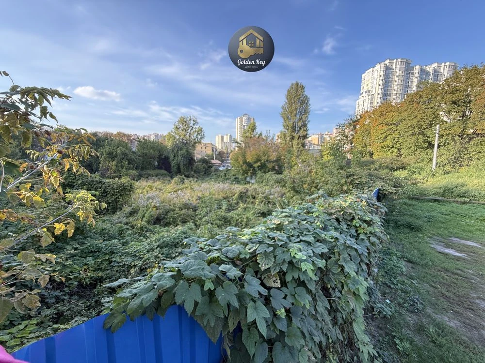 Продаж кутової ділянки 10 соток, під будівництво таунхаусів