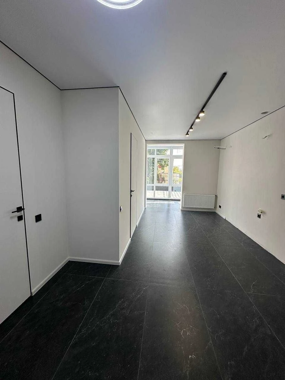 Apartment with renovation in installments/New construction