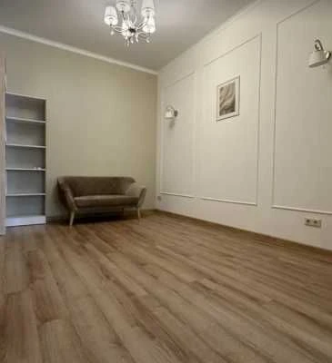 Center, one-bedroom apartment 38 sq m, fresh renovation