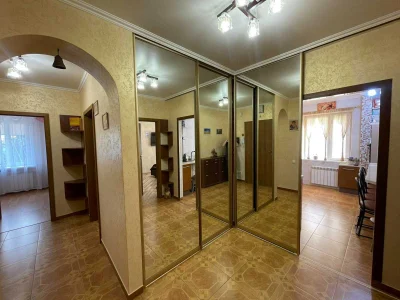 3 комнатная квартира 70 м2 Капитальный Ремонт на Таирова Гос