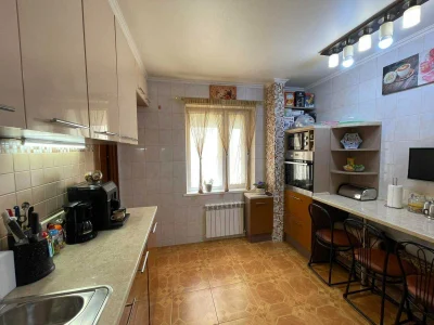 3 комнатная квартира 70 м2 Капитальный Ремонт на Таирова Гос