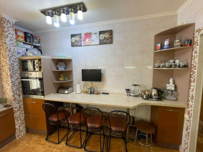 3 комнатная квартира 70 м2 Капитальный Ремонт на Таирова Гос