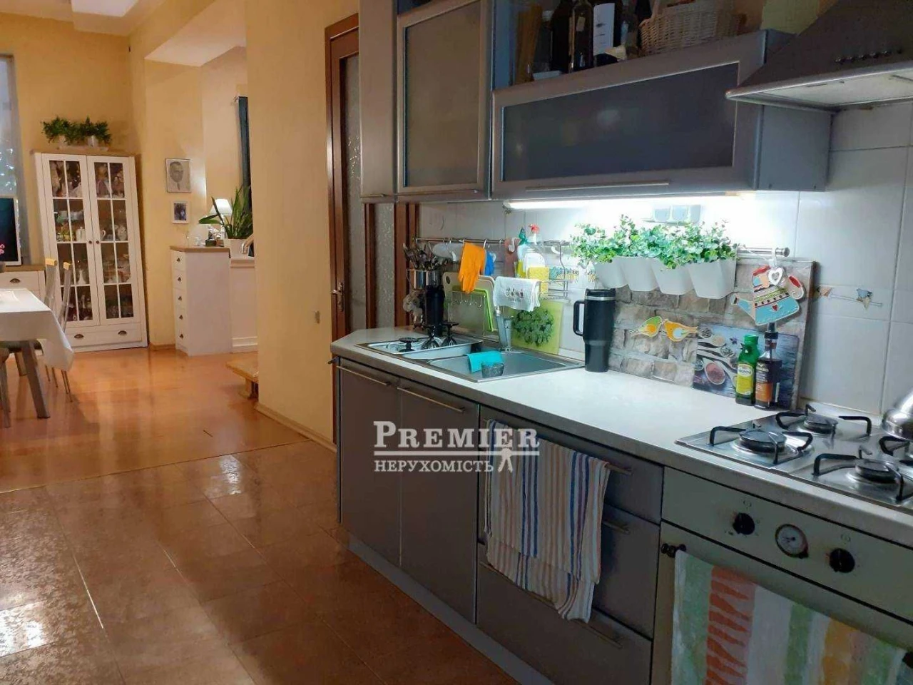Two-Story House in Arkadia, Teniasto Posmitnogo 200 sq m