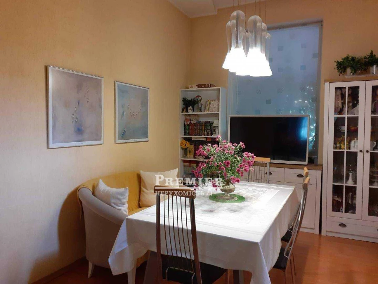 Two-Story House in Arkadia, Teniasto Posmitnogo 200 sq m