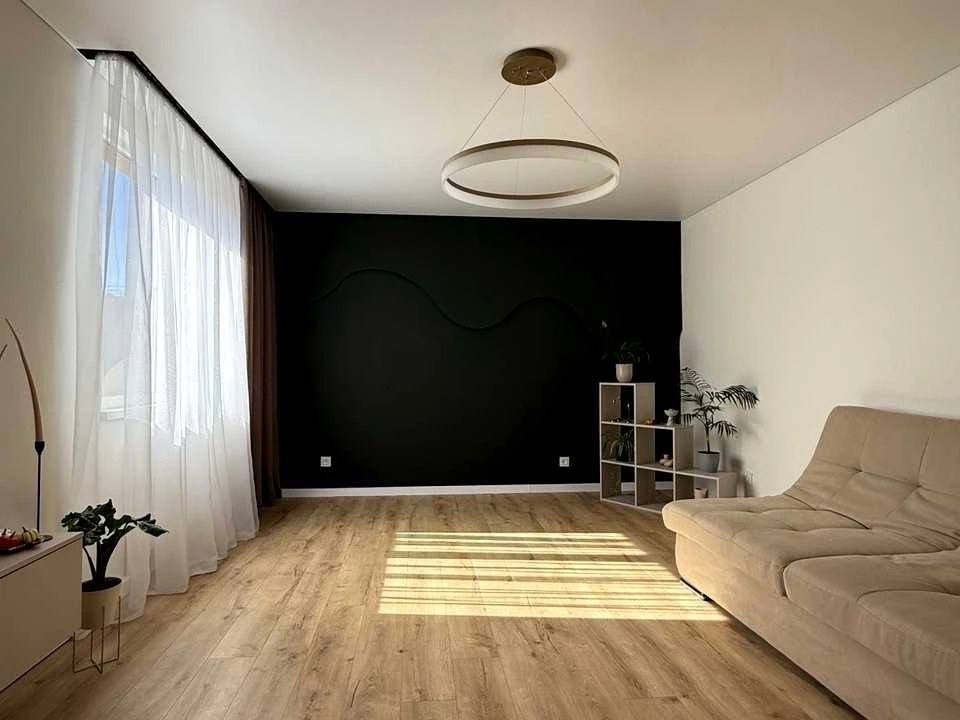 Apartment. Boris Tlekhasa Street, Uzhgorod
