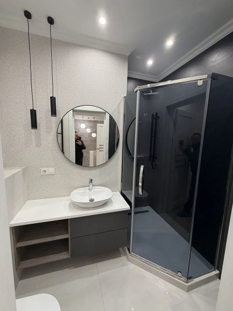 For Sale Penthouse near McDonalds Shopping Center, Prospect Avenue