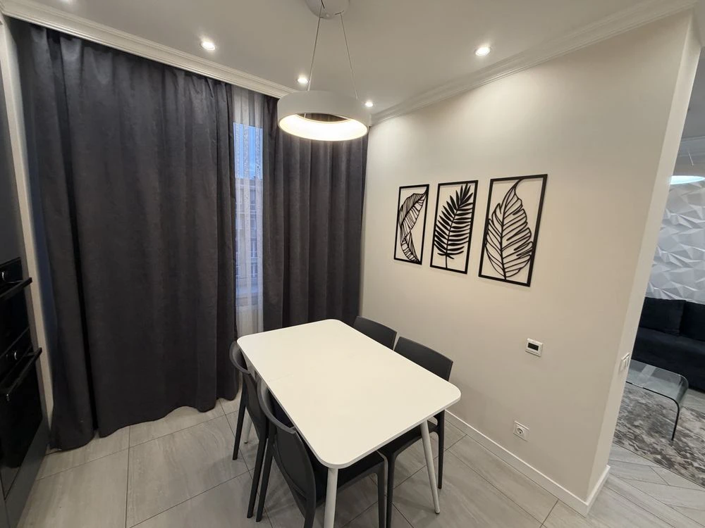 For Sale Penthouse near McDonalds Shopping Center, Prospect Avenue
