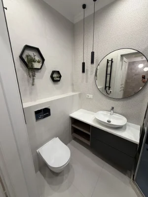 For Sale Penthouse near McDonalds Shopping Center, Prospect Avenue