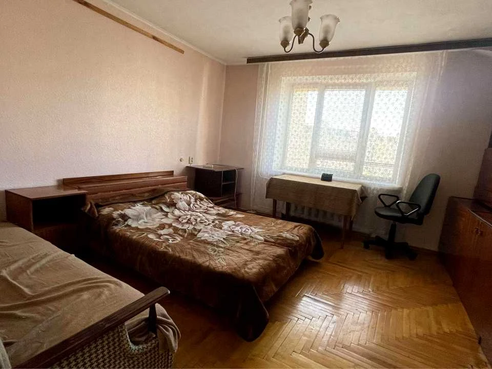 Квартира. Київ, вулиця Симиренка