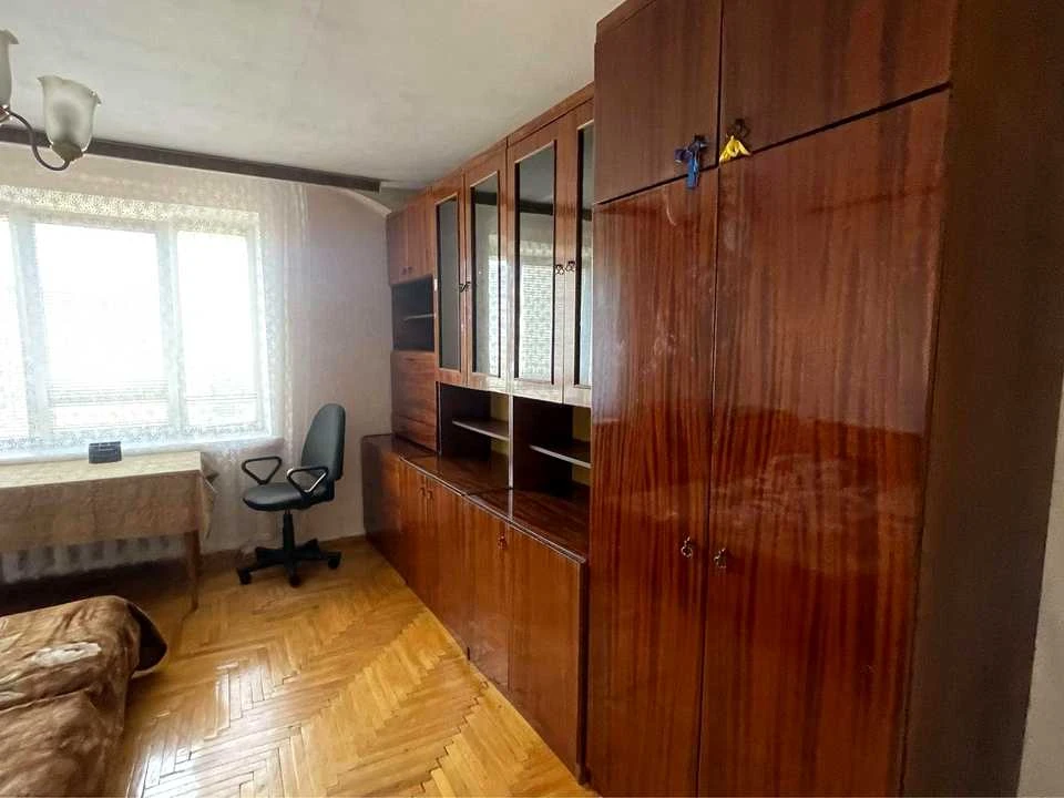 Квартира. Київ, вулиця Симиренка