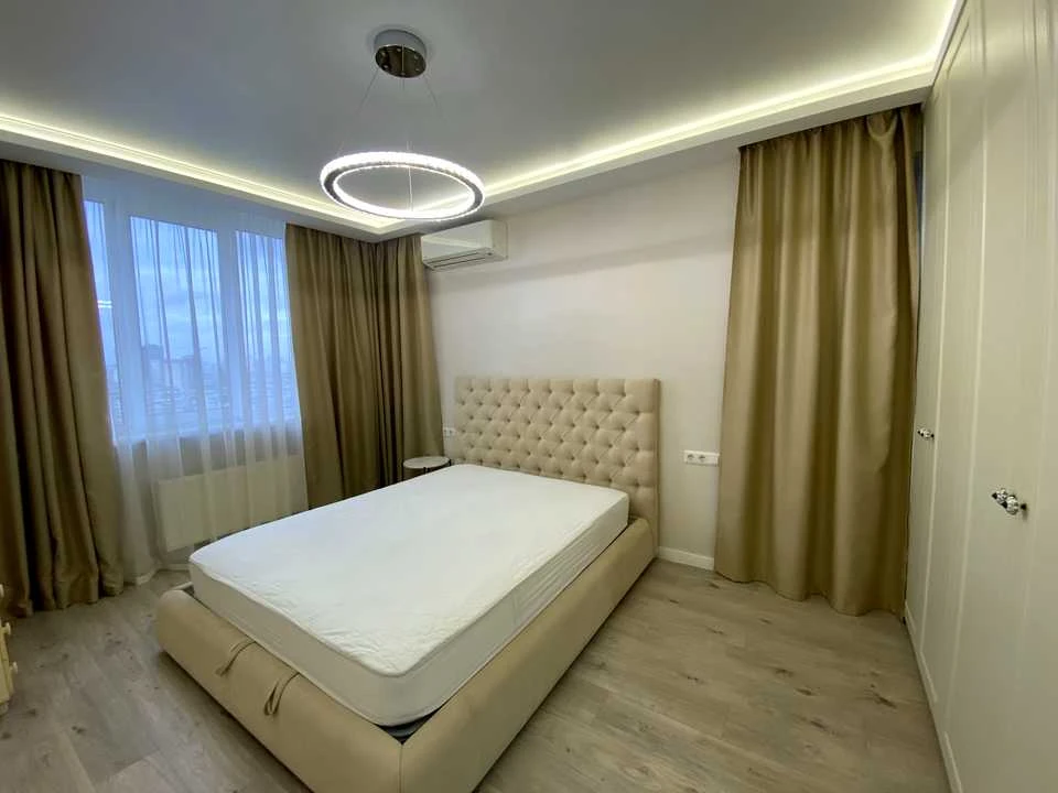 Apartment. Kyiv, Heroes of Azov Street