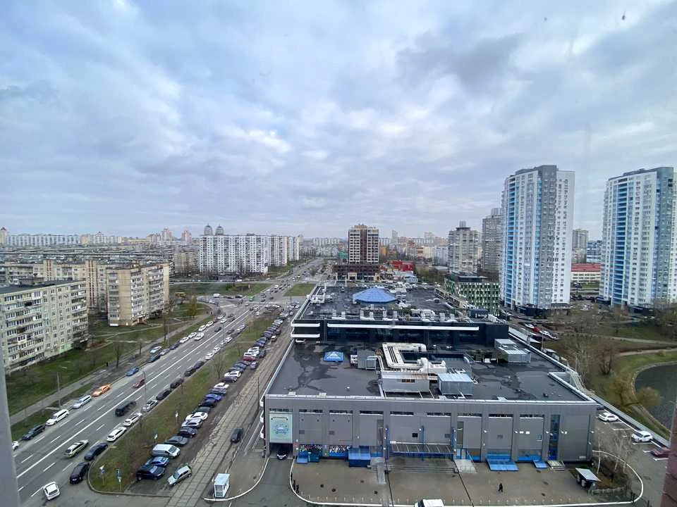 Apartment. Kyiv, Heroes of Azov Street