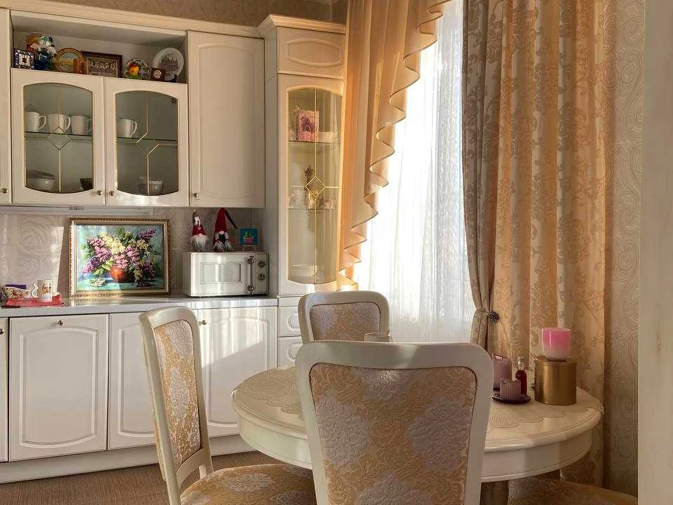 Apartment. Michael Boychuk Street, Kyiv