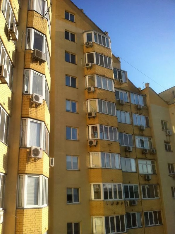 Продажа 2-комнатной квартиры 75 м², Тростянецкая ул., 49