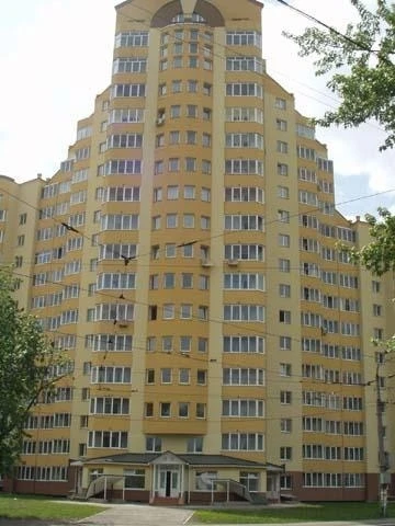 Продажа 2-комнатной квартиры 75 м², Тростянецкая ул., 49