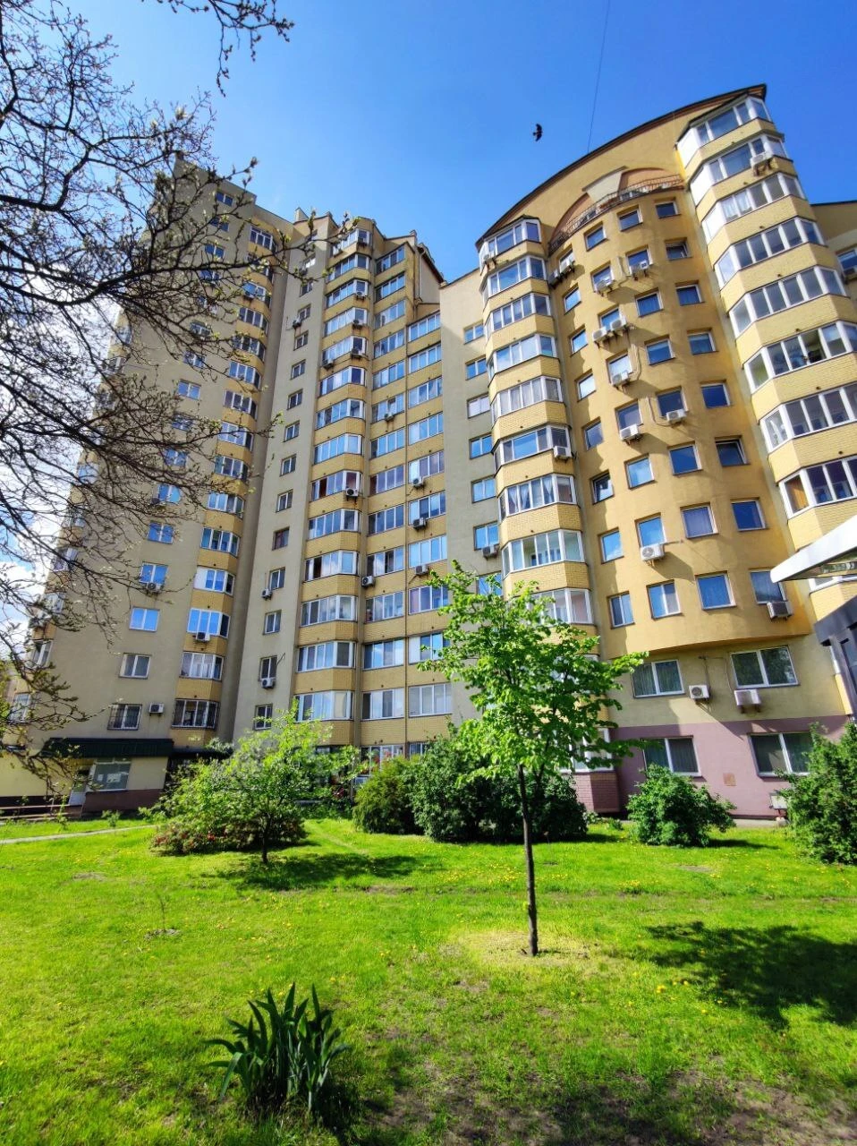 Продажа 2-комнатной квартиры 75 м², Тростянецкая ул., 49