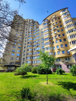 Продажа 2-комнатной квартиры 75 м², Тростянецкая ул., 49