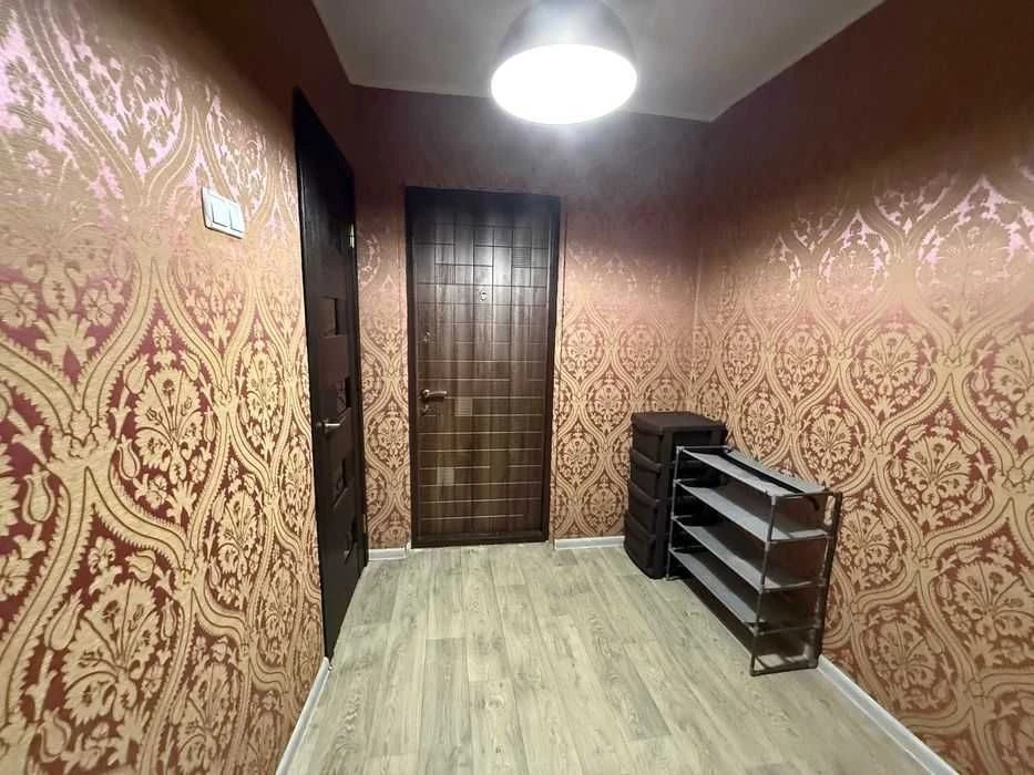 Продається 1-кімнатна квартира 40м² в Тополі-2, 2 поверх