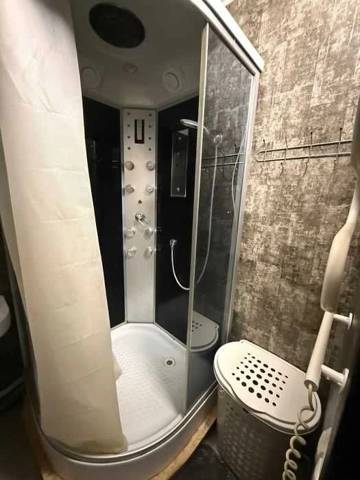 Продається 1-кімнатна квартира 40м² в Тополі-2, 2 поверх