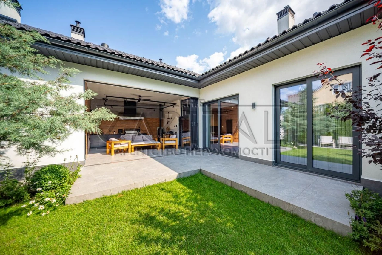 House for sale, Malynova Street, Nivky, Kyiv