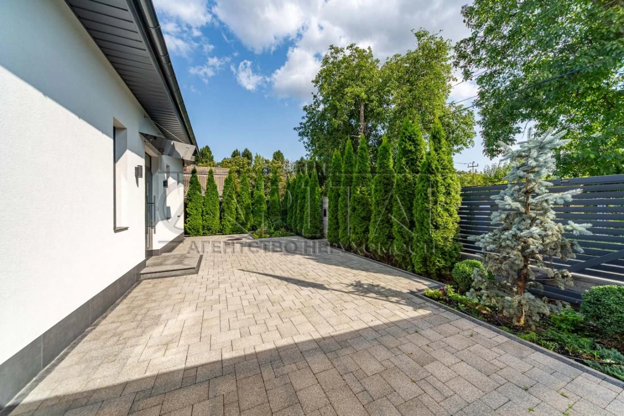 House for sale, Malynova Street, Nivky, Kyiv