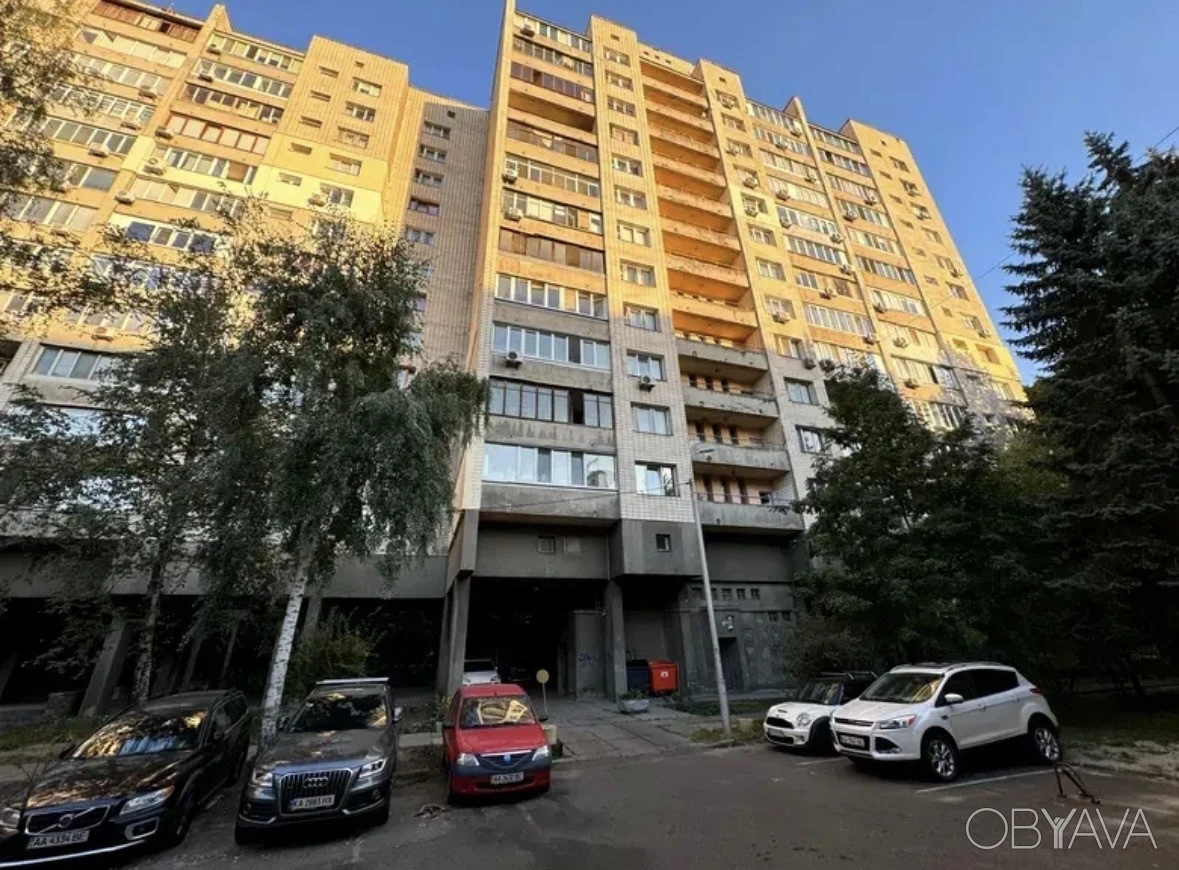 Печерськ 90 м² панорама Лаври Парк Слави Арсенальна