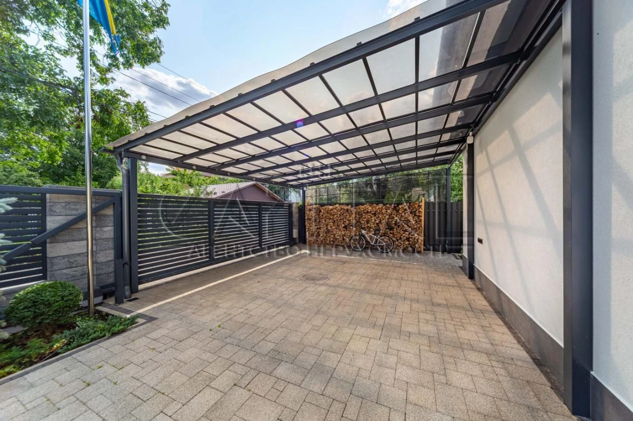 House for sale, Malynova Street, Nivky, Kyiv