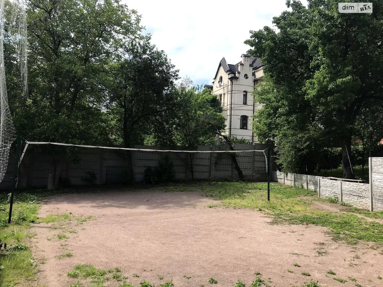 Продаж ділянки під житлову забудову в Печерську