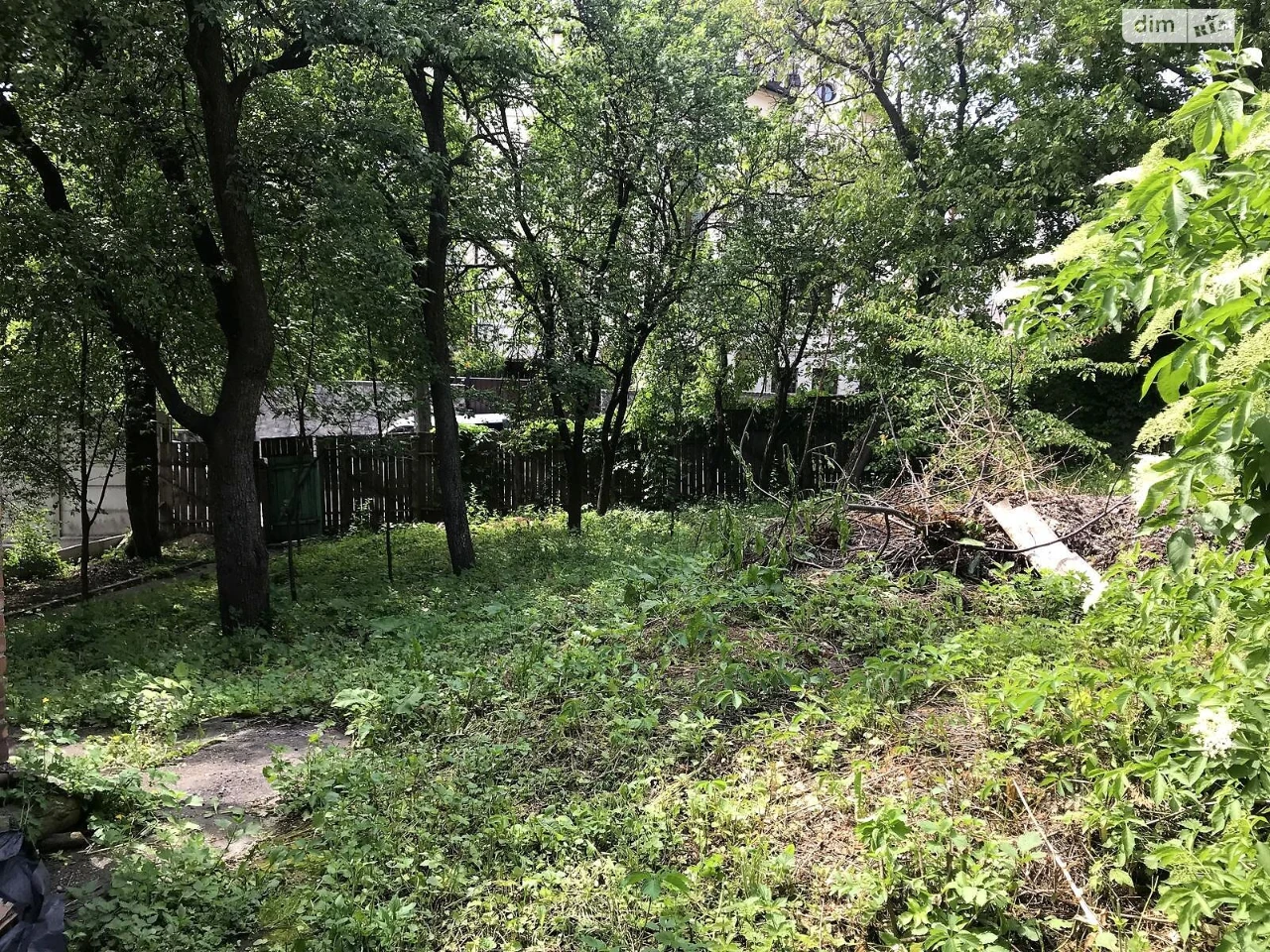 Продаж ділянки під житлову забудову в Печерську