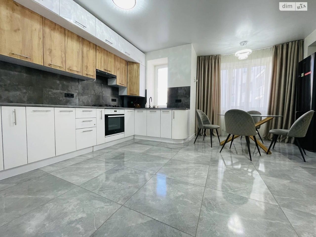 Apartment for Sale - Pasichna