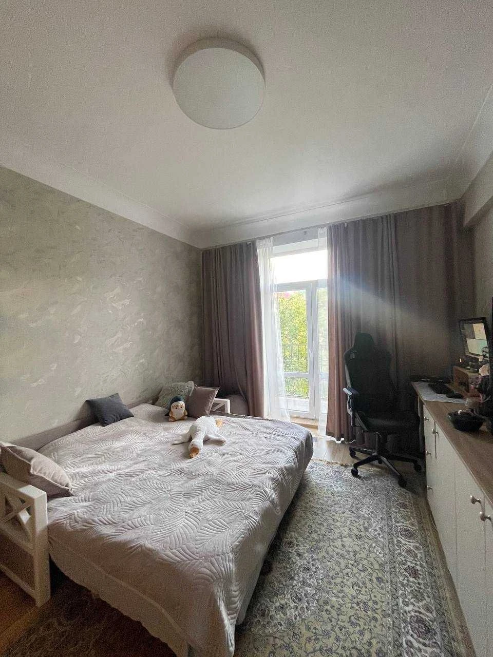 Apartment with major renovation in the Derzhprom Naukova area