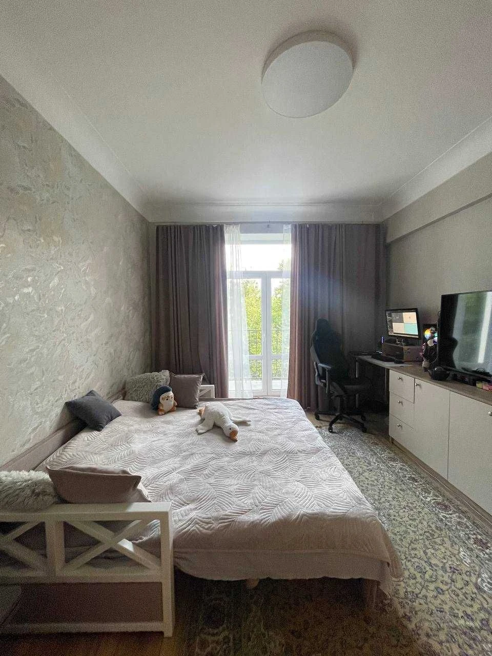 Apartment with major renovation in the Derzhprom Naukova area
