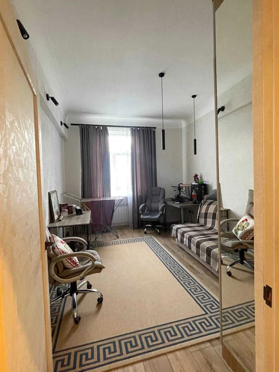 Apartment with major renovation in the Derzhprom Naukova area